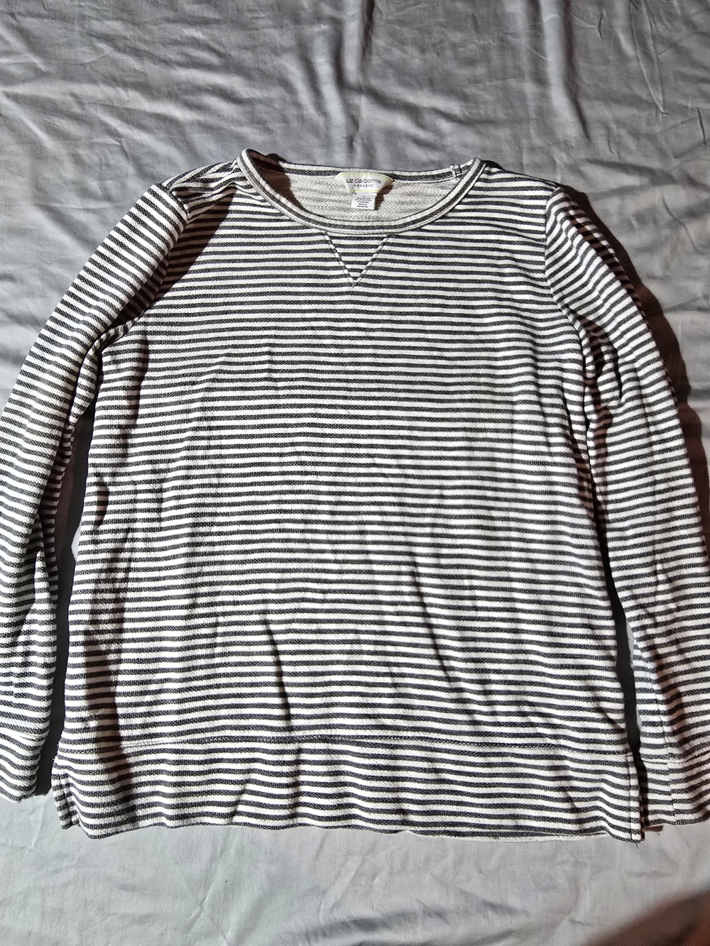 Liz Claiborne Weekend Striped Long Sleeve Sweatshirt Size Large Gray White